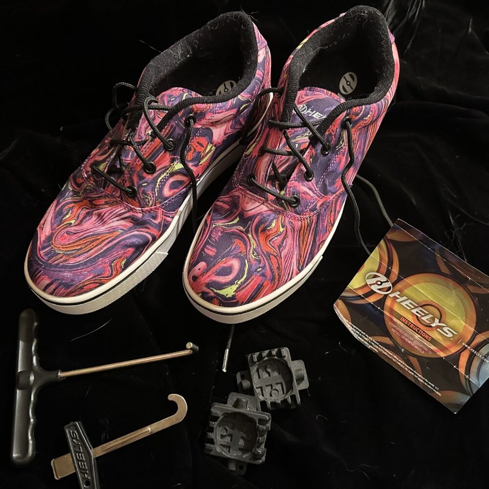 Heelys - Womens Skate Sneakers, Size 8.5 Pink/Purple